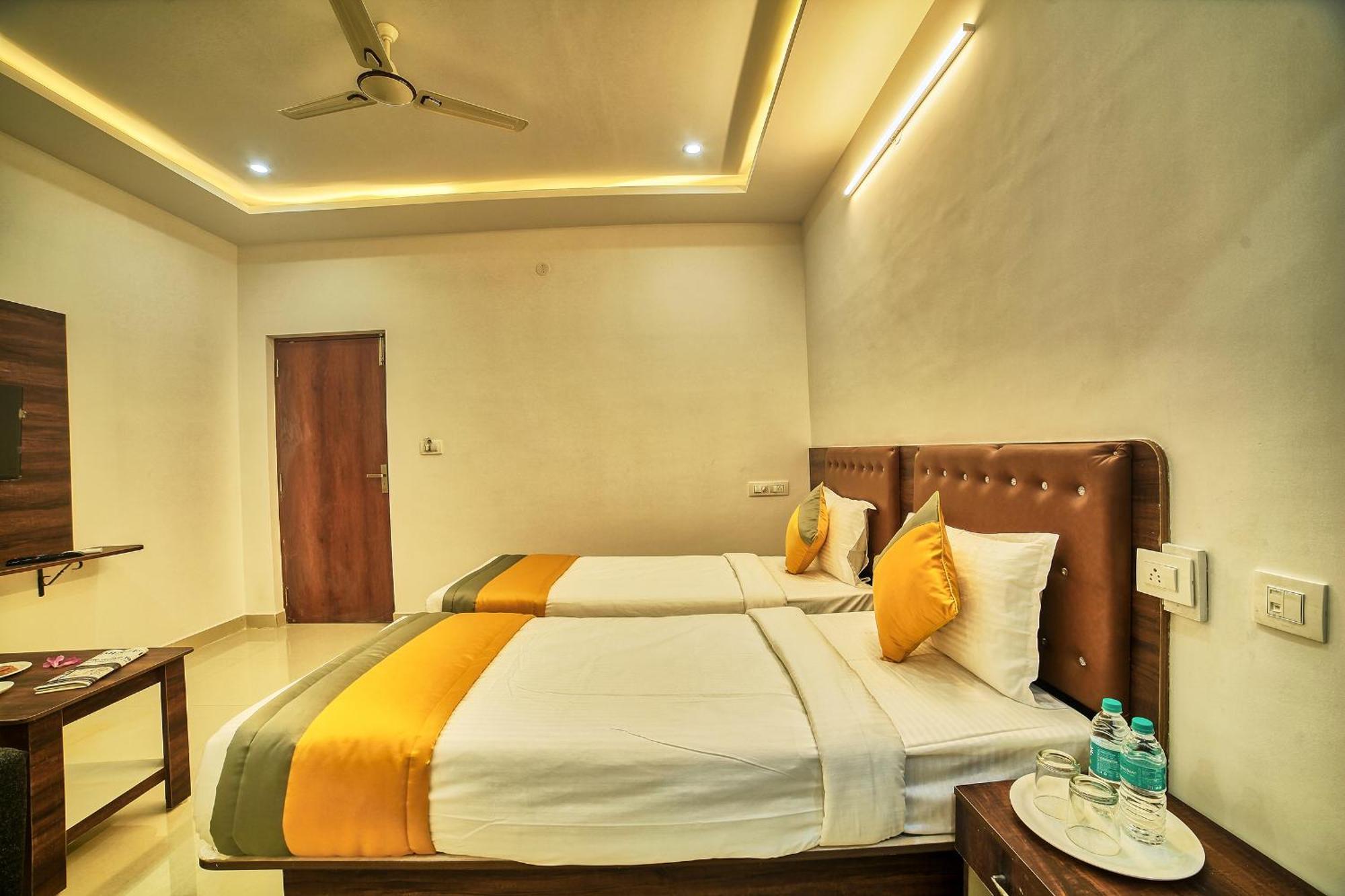 Visa Inn Hotel 4Kms From Airport L Free Airport Pickup & Drop 24X7 Devanahalli Exterior foto